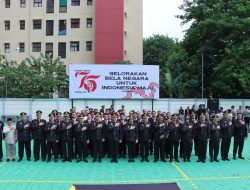 54 Personel Polres Metro Jakarta Barat Terima Penghargaan di Hari Bela Negara ke-76