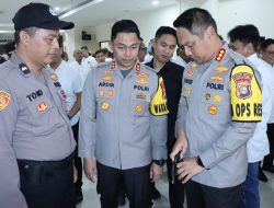 175 Personel Polres Metro Jakarta Barat Jalani Pemeriksaan Senpi dan Amunisi