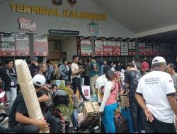 H-6 Penumpang Mudik Lebaran di Terminal Kalideres Terus Melonjak