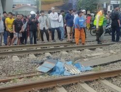 Pria Tanpa Indentitas Tertabrak Kereta di Pesing Jakarta Barat, Mr.X Diduga Bundir