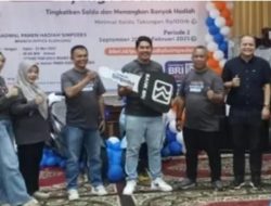 Nasabah BRI Kiliran Jao Raih Mobil Suzuki New Carry di Panen Hadiah Simpedes