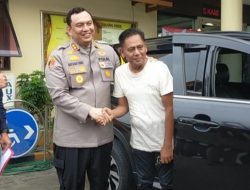 Polres Pelabuhan Tanjung Priok Menyerahkan Barang Bukti Dua Unit Kendaraan Mobil dan Motor Kepada Korban