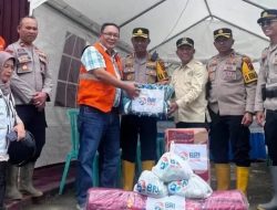 Kurniadi Pimpin BRI Bukittinggi Salurkan Bantuan Darurat ke Nagari Palupuh