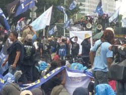 Ribuan Massa Nelayan dan Pelaku Usaha Tergabung SNI Protes Kebijakan KKP