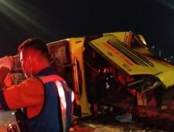 Bus Bawa 34 Orang Penumpang Alami Kecelakaan di Tol Krapyak Telan Belasan Korban
