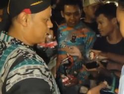 Komunitas Sepeda Gowes Mas Bersama Tri Waluyo Anggota DPRD DKI Jakarta Berbagi Makan Saur
