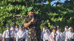 Koramil 03/ Sukmajaya Kodim 0508 Depok Bersama SMPN 22 Depok Laksanakan Upacara Bendera