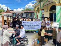 Berbagi Makanan Siap Santap, Pegadaian Kanwil II Pekanbaru Kembali Gelar Kegiatan “Mengetuk Pintu Langit”