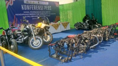 Bea dan Cukai Tanjung Priok Gagalkan Penyelundupan 5 Motor Harley Davidson Bekas dan 20 Rangka Harley