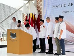 Gubernur DKI Jakarta Pramono Anung Meresmikan Masjid Apung An-Nur Ancol Jakarta